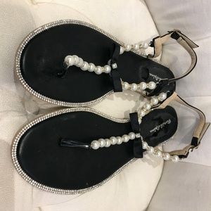 pearl Thong sandals
